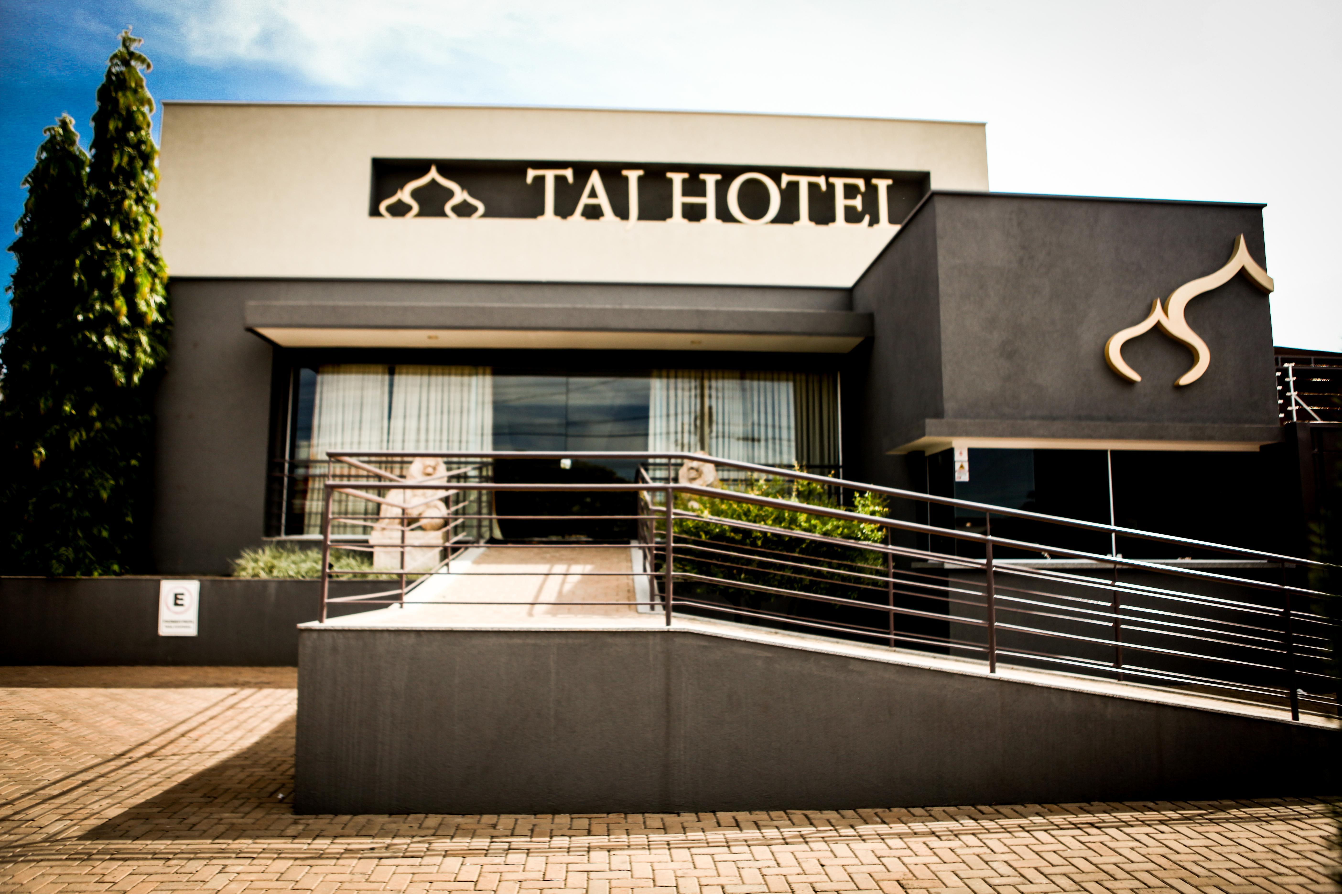 Taj Hotel Tres Lagoas Exterior photo